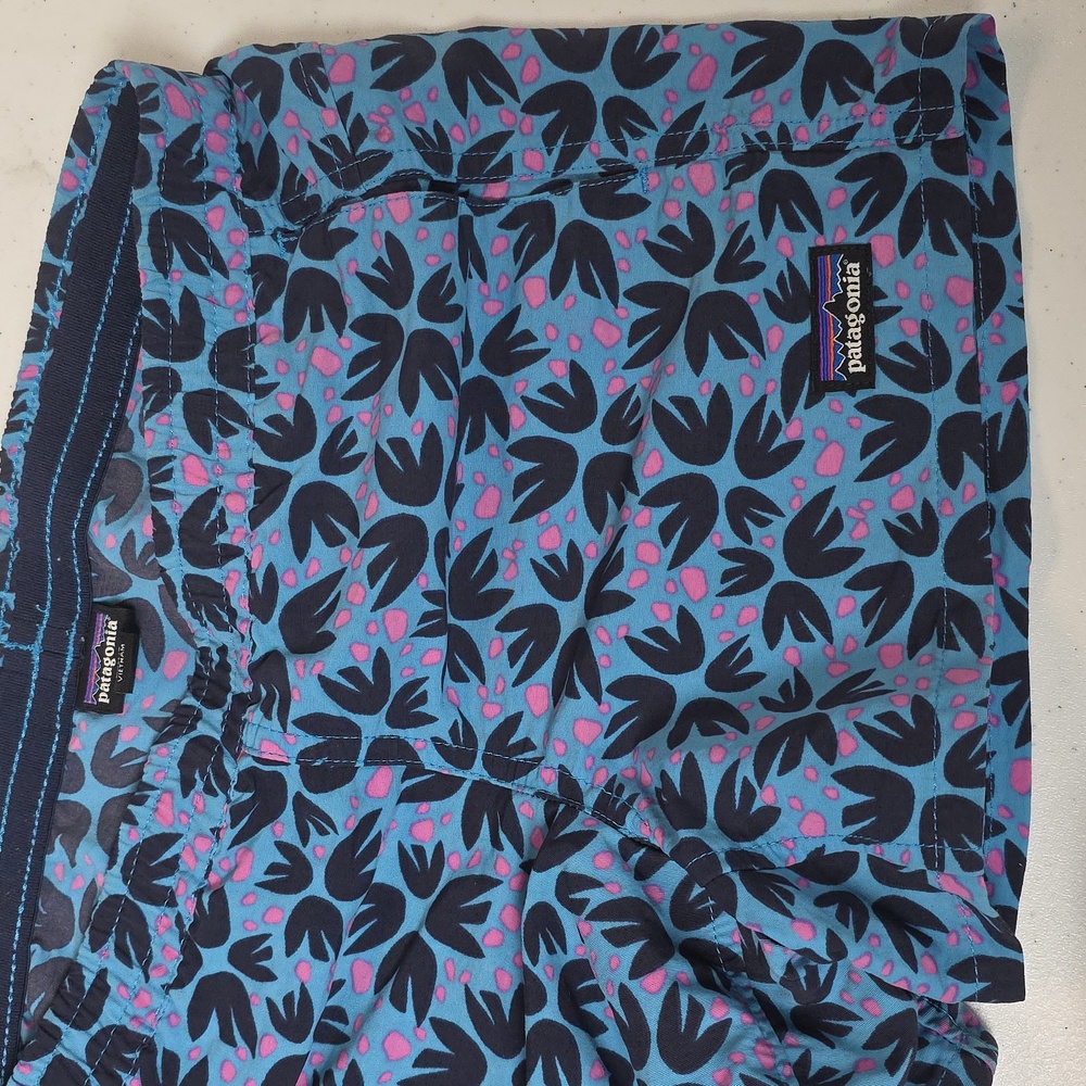 Patagonia Girls Size Med. Shorts - Picture 2 of 8